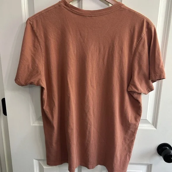 GUC Y’all graphic tee size Large Rust/Rose color. Some wear around neck. Soft!! - Picture 6 of 9